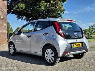 Toyota Aygo Toyota Aygo 1.0 VVT-i x-fun Airco CV Elek ramen Led - afbeelding nr 5