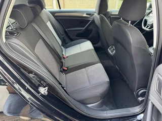 Volkswagen Golf Volkswagen Golf 1.6 TDI Navi 2e eig Vol onderhouden Stoel vw Boekjes Nieuw APK tot 11'25 Airco Bluetooth A-merk banden - afbeelding nr 18