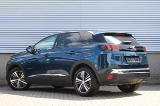 Peugeot 3008 Peugeot 3008 1.6 HYbrid 225 Allure | Navigatie | Led | Bluetooth | Camera | All-Season - afbeelding nr 3
