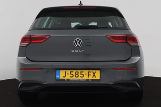 Volkswagen Golf Volkswagen Golf 1.5 TSI Life Business (STOELVERWARMING, NAVIGATIE, ELEKTR STOELEN, DIGITAAL DASHBOARD, PARKEERSENSOREN, NL-AUTO) - afbeelding nr 7