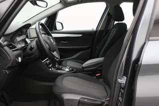 BMW 2 Serie BMW 2 Serie Active Tourer 218i Essential Climate, Panoramadak, Stoelverwarming, Bluetooth, Navigatie, Trekhaak, 16'' - afbeelding nr 12
