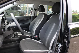 Hyundai i10 Hyundai i10 1.0 Comfort 5-zits Carplay/Airco 