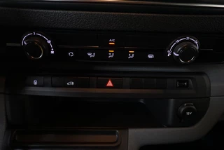 Opel Vivaro-e Opel Vivaro-e 75kWh L2H1 Innovation Cruise Control Airco Navi Camera 3-zits - afbeelding nr 8