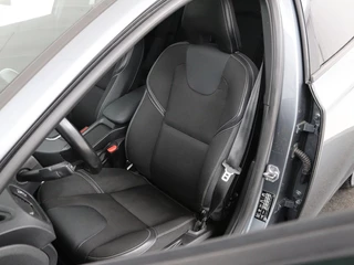 Volvo V40 Volvo V40 2.0 T2 Nordic+ | Stoelverwarming | Harman/Kardon |  LED | Cruise control | Navigatie | Bleutooth | Climate control - afbeelding nr 5
