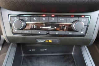 SEAT Ibiza SEAT Ibiza 1.0 TSI FR Limited Edition 5drs. Clima, NAVI, Camera, Leer, Beats audio - afbeelding nr 12