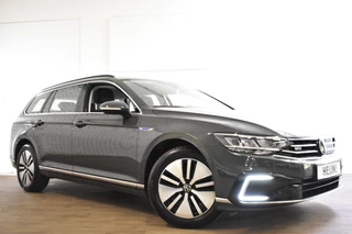Volkswagen Passat Volkswagen Passat Variant GTE 218PK DSG HYBRID BUSINESS CAMERA/NAVI/MASSAGE - afbeelding nr 9