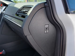 Volkswagen Golf 1.4 TSI PHEV GTE Executive | Navi | Clima | Adap.Cruise | Led Koplampen | Bluetooth Carkit+Streaming | Pdc V+A+Camera | Licht+Regensensor | Sfeerverlichting | Privacy Glass | 19''lm |Trekhaak - afbeelding nr 30