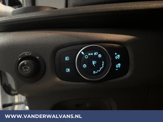 Ford Transit Ford Transit 2.0 TDCI 131pk L4H3 Euro6 Airco | Camera | Navigatie | Apple Carplay | Android Auto Cruisecontrol, Parkeersensoren, Verwarmde voorruit, Stoelverwarming, Bijrijdersbank - afbeelding nr 17