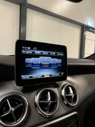 Mercedes-Benz GLA Mercedes GLA-klasse 180 AMG Navi Camera Cruise Climate PDC - afbeelding nr 33