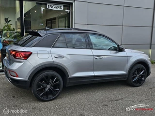 Volkswagen T-Roc Volkswagen T-Roc 1.5 TSI Black Style Panorama/Keyless/IQ Light - afbeelding nr 2
