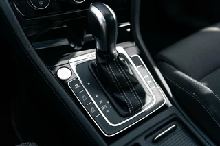Volkswagen Golf Volkswagen Golf 2.0 TSI 4Motion R Pano Dynaudio Camera - afbeelding nr 45