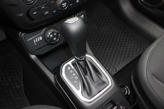 Jeep Renegade | Panoramadak | Winterpakket | Led | Camera | Parkeer assistent - afbeelding nr 12