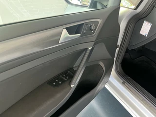 Volkswagen Golf Volkswagen Golf 1.5 TSI Business,LED,VIRTUAL,NAVIGATIE,T-HAAK - afbeelding nr 15