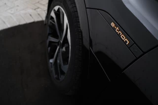 Audi e-tron Audi e-tron Sportback 55 quattro S edition 95 kWh Adaptieve Cruise, B&O, Panoramadak, Camera - afbeelding nr 10