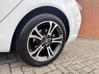Opel Insignia Opel Insignia 1.4 T Business Executive|CARPLAY|CAMERA|PANO - afbeelding nr 20