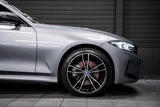 BMW 3 Serie BMW 3-serie 330e Sedan Hybrid | Vol | M Sport | Schuifdak | H&K | Innovation | Head Up | 19 inch | - afbeelding nr 9