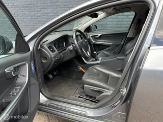 Volvo V60 Volvo V60 2.0 T3 Momentum - Volvo dealer onderh. - afbeelding nr 4