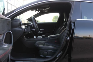 Mercedes-Benz CLA Mercedes CLA-klasse Shooting Brake 180 AMG/19inch/Navi/Led - afbeelding nr 11