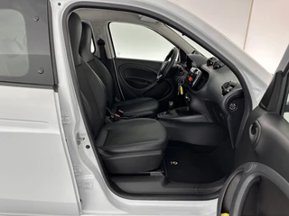 Smart Forfour Smart Forfour EQ Essential 18 kWh [ 3-Fase ] (INCL-BTW) Aut. *FULL-LEATHER | AIRCO | CRUISE | DAB+ | COMFORT-SEATS | 15''ALU* - afbeelding nr 11