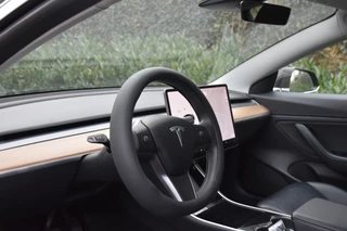 Tesla Model 3  | AUTO PILOT | 360 CAMERA - afbeelding nr 6