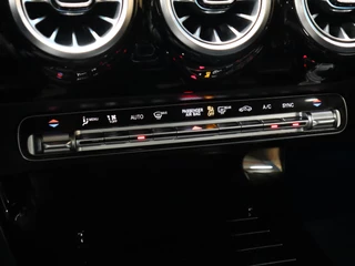 Mercedes-Benz A-Klasse Mercedes-Benz A-Klasse 180 Business Solution Luxury Line [CAMERA, APPLE CARPLAY, ANDROID, VOL LEDER, STOELVERWARMING, CRUISE, CLIMATE, NIEUWSTAAT] - afbeelding nr 17