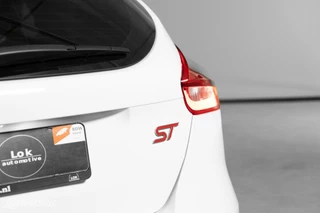 Ford Focus Ford Focus 2.0 EcoBoost ST-3|LEDER|CRUISE|STOEL&STUUR VERWARMING| - afbeelding nr 15
