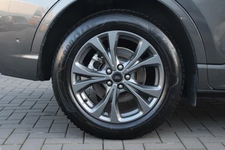 Ford Kuga Ford Kuga 2.5 PHEV ST-Line X 225pk | Panoramadak | Adaptive cruise control | Technology Pack | Winterpack | Dodehoeksensoren - afbeelding nr 5