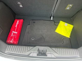 Ford Fiesta Ford Fiesta 1.1 BLACK & WHITE EDITION 12M GARANTIE - afbeelding nr 19