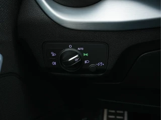 Audi Q2 *DIGI-COCKPIT | LEATHER-MICROFIBRE | MATRIX-LED | SPORT-SEATS | MMI-NAVI-TOUCH | DAB+ | ECC | CARPLAY | PDC | 17''ALU * - afbeelding nr 21