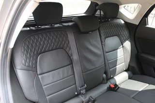 Renault Captur Renault Captur GERESERVEERD 1.3 TCe Initiale Paris Leder / Trekhaak - afbeelding nr 16