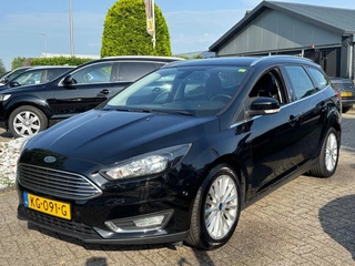 Ford Focus - 50384339-0