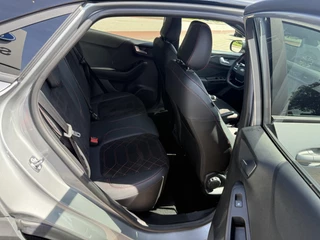 Ford Puma Ford Puma 1.0 EcoBoost Hybrid ST-Line X 125pk | Afneembare trekhaak |  Adaptive cruise control | 360graden camera | Winter Pack  | Dodehoekdetectie | Half Leder | Bang&Olufsen audio - afbeelding nr 39