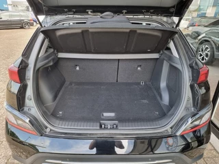 Hyundai Kona Hyundai Kona EV FASHION 64 KWH 3-FASE/WARMTEPOMP HEAD-UP DISPLAY - afbeelding nr 28