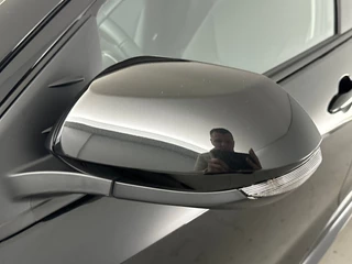 Toyota Yaris Toyota Yaris 1.5 Hybrid 115 Business | Parkeersensoren voor + achter | Stuurverwarming | Stoelverwarming - afbeelding nr 30