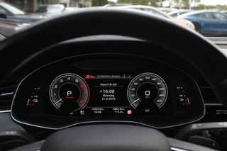Audi Q8 Audi Q8 55 TFSI e quattro Pro Line S / Vol opties!! / Trekhaak / Panoramadak / 360Camera / Head-up / 22'' / Softclose / B&O / Luchtvering / Keyless / Stuurverwarming / Sfeerverlichting / Stoelventilatie + verwarming / Dodehoek / - afbeelding nr 18