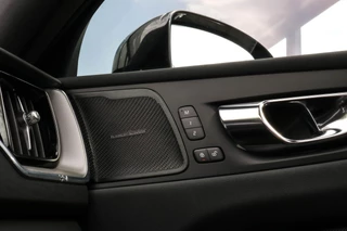 Volvo XC60 Volvo XC60 2.0 Recharge T8 R-Design - PANO - TREKHAAK - VOL!!!! - afbeelding nr 31