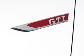 Volkswagen up! Volkswagen up! 1.0 TSI GTI 116 PK | Cruise | PDC | Camera | ECC | Beats Audio | DAB | LM 17