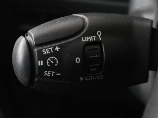 Citroën DS3 Citroen DS3 Cabrio 1.2 PureTech So Chic | Stoelverwarming | Vouwdak |  Vouwdak | Navigatie | Climate control | Parkeerhulp | Cruise control | Bluetooth - afbeelding nr 12