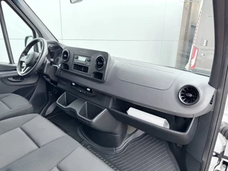 Mercedes-Benz eSprinter Mercedes-Benz eSprinter 55kWh L2H2 Automaat AC Camera Stoelverwarming - afbeelding nr 9
