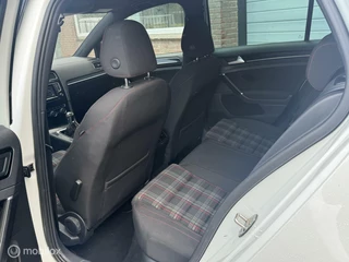 Volkswagen Golf Volkswagen Golf 2.0 TSI GTI NAVIGATIE/XENON/LED/AIRCO - afbeelding nr 10