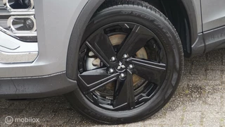 Mitsubishi Eclipse Cross Mitsubishi Eclipse Cross 2.4 PHEV Black Edition Trekhaak 1500kg | Navigatie | 360 Camera | Stoel + Stuurverwarming - afbeelding nr 8