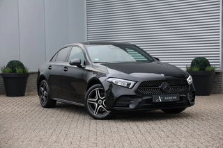 Mercedes-Benz A-Klasse 250 e AMG Night Edition 218PK NAP/Sfeervl/Widescreen/Black Editon