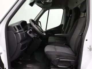 Renault Master | Navigatie | Camera | Betimmering | Trekhaak - afbeelding nr 19