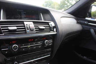 BMW X4 BMW X4 (f26) xDrive 35i 306pk 6-cilinder Aut. M-Sport / High Executive | Carbon-zwart | Navigatie pro | - afbeelding nr 28