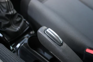 Citroën C3 Aircross Citroen C3 Aircross 1.2 110PK SHINE | NAVIGATIE | ACHTERUITRIJ CAMERA | APPLE CARPLAY/ANDROID AUTO | ALL SEASON BANDEN | LICHTMETALEN VELGEN | CRUISE CONTROL | CLIAMTE CONTROL | LED KOPLAMPEN | - afbeelding nr 24