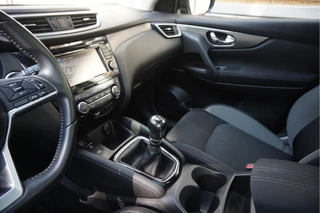 Nissan QASHQAI Nissan QASHQAI 1.2 N-Connecta NL AUTO | NAP | Panoramadak | 360 camera | Lane Departure | Premium Pearl White Parelmoer | Navi | Blue Tooth + DAB | Keyless - afbeelding nr 30