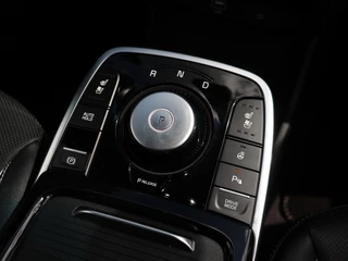 Kia e-Niro Kia e-Niro ExecutiveLine 64 kWh I 3-Fase I Schuifdak I Leder I JBL - afbeelding nr 14