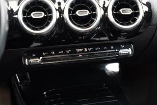 Mercedes-Benz A-Klasse Mercedes-Benz A-Klasse 250 e Premium - afbeelding nr 18