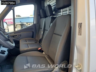 Mercedes-Benz Sprinter Mercedes Sprinter 315 CDI Automaat L2H2 Airco Camera MBUX CarPlay Parkeersensoren Euro6 L2 12m3 Airco - afbeelding nr 12