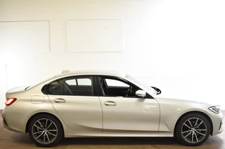 BMW 3 Serie LEDER/NAVI/CARPLAY - afbeelding nr 6